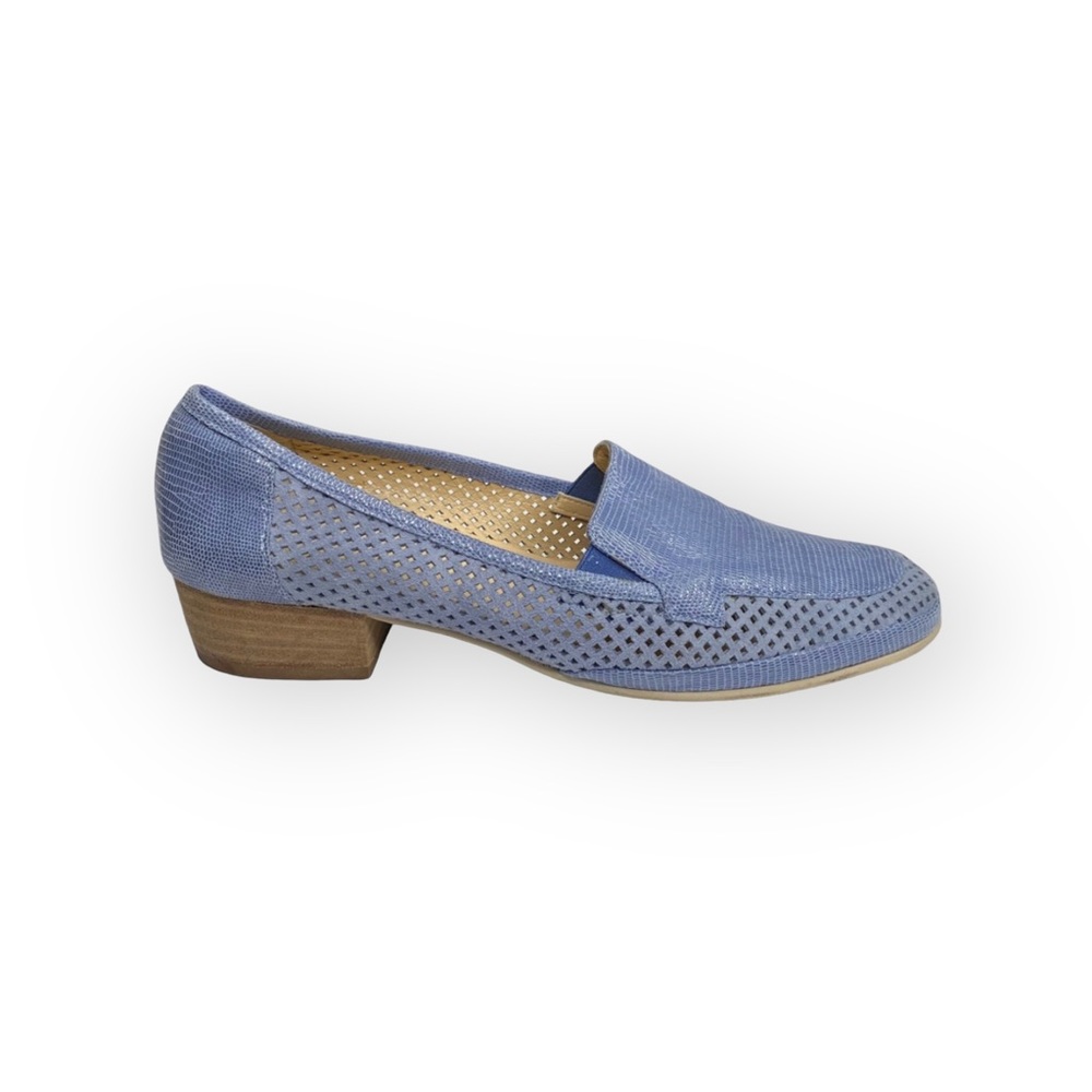 Amalfi by Rangoni ❃ Fabrizia Perforated Suede Moccasin Flats ❃ Chambray Metallic - Picture 14 of 16